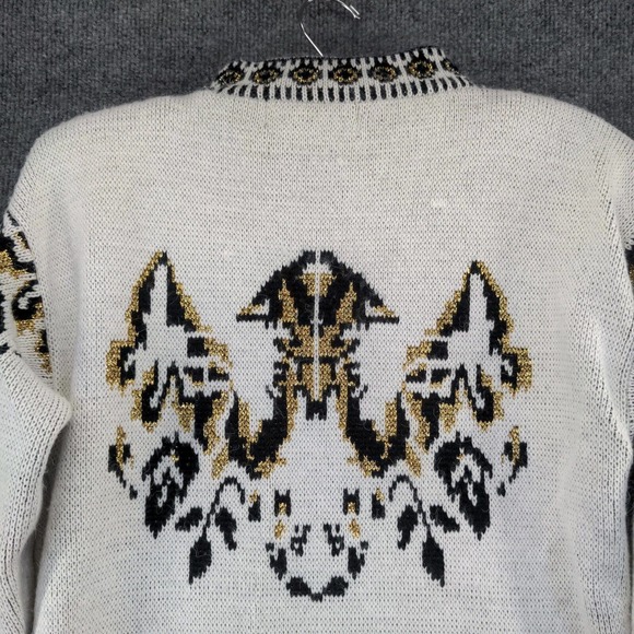 Bramble Lane Women's Pullover Sweater White Gold Medium Metallic Shoulder Pads - Picture 6 of 12